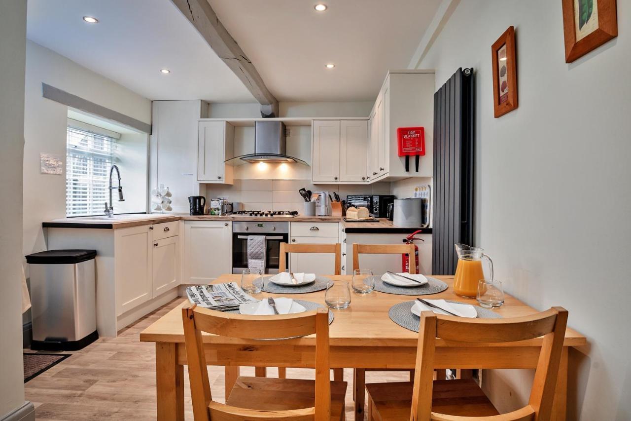 Finest Retreats - Cloggers Cottage Darley Екстер'єр фото